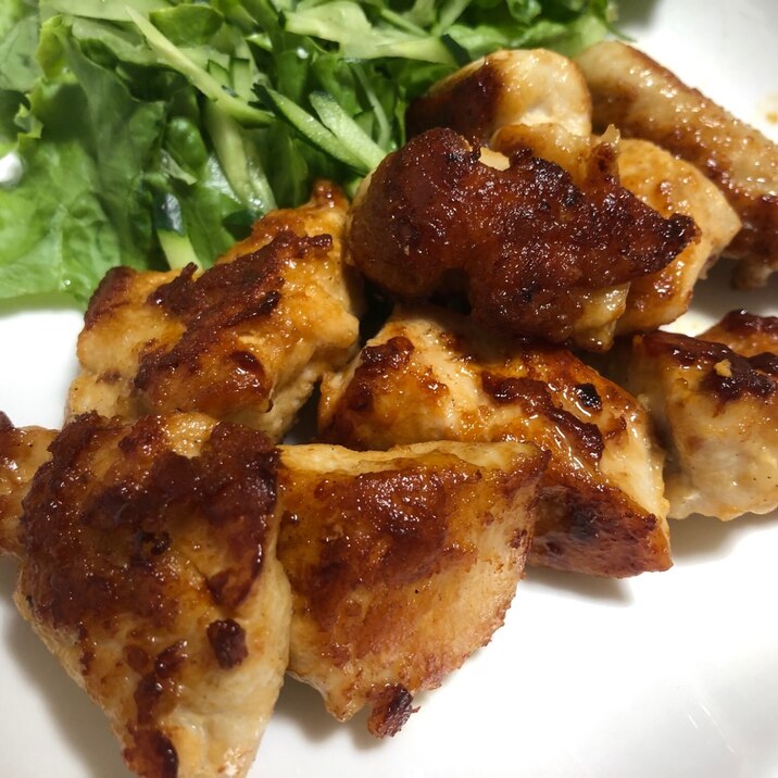 鶏ムネ肉のカリカリ焼き